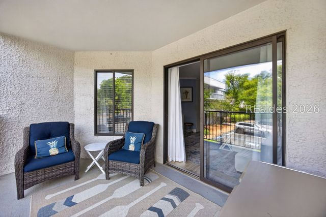 10 Lemoyne Ave Apt 212, Hilton Head Island, SC 29928