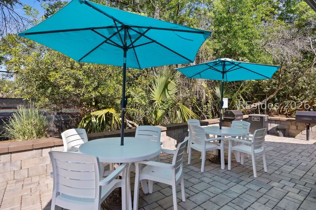 10 Lemoyne Ave Apt 212, Hilton Head Island, SC 29928