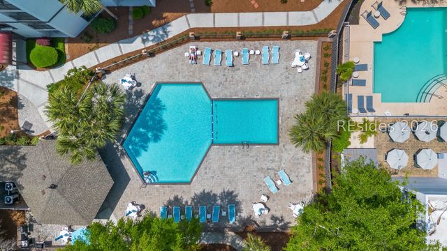 10 Lemoyne Ave Apt 212, Hilton Head Island, SC 29928