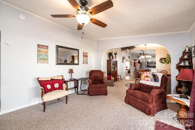 5876 Leil Road, Hickory, NC 28602