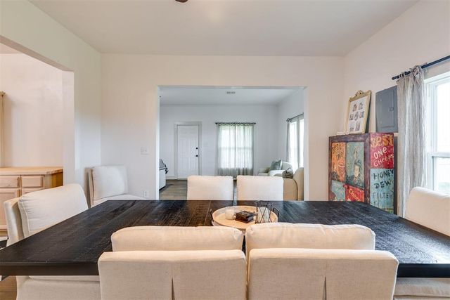 632 E Center Road, Washington, OK 73093