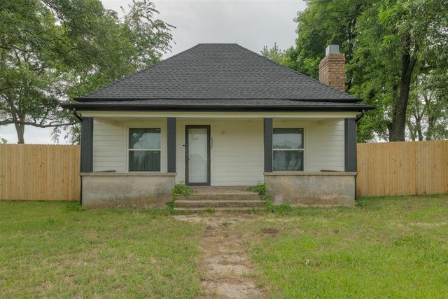 632 E Center Road, Washington, OK 73093