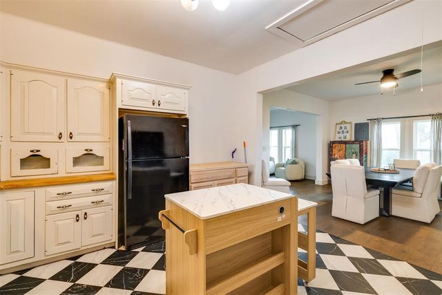 632 E Center Road, Washington, OK 73093