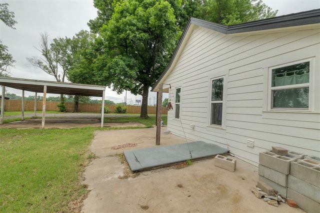 632 E Center Road, Washington, OK 73093