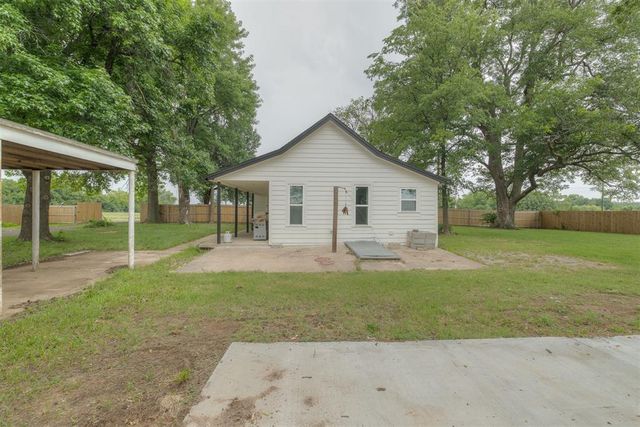 632 E Center Road, Washington, OK 73093