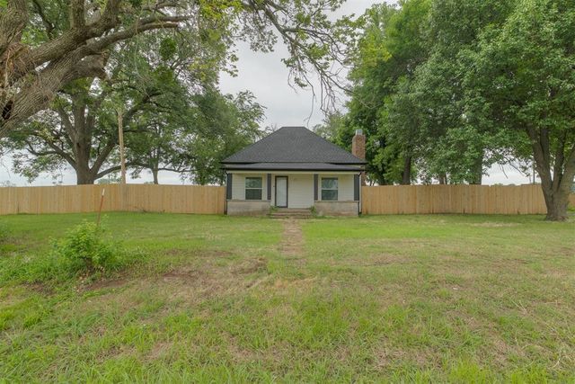 632 E Center Road, Washington, OK 73093