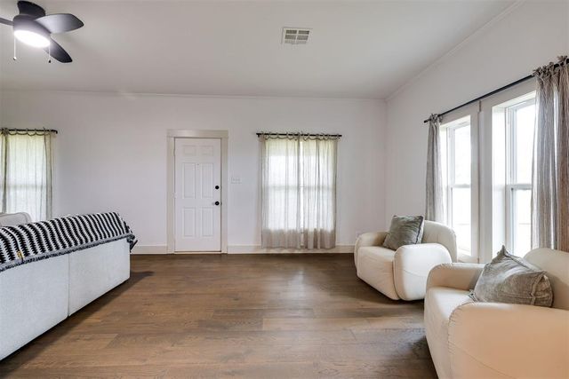 632 E Center Road, Washington, OK 73093