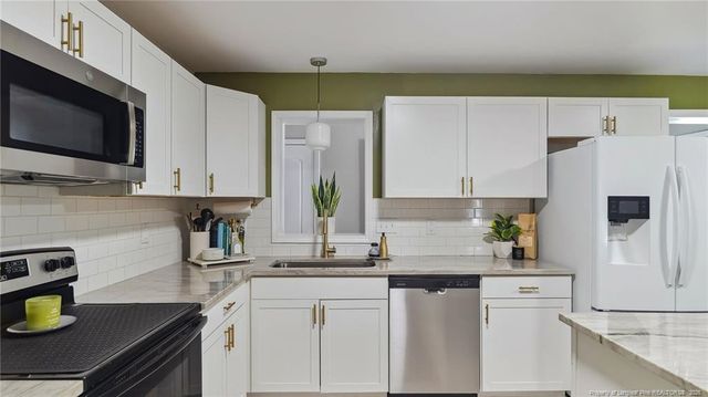 3102 Ansley Court, Hope Mills, NC 28348