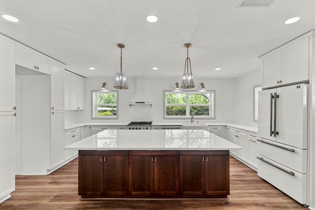 1023 Hinton Waters Ave., Midland City, AL 36350