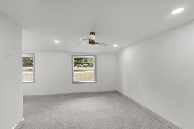 1023 Hinton Waters Ave., Midland City, AL 36350