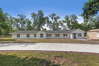 1023 Hinton Waters Ave., Midland City, AL 36350