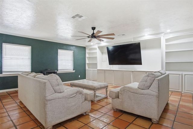 7216 Ethan Lane, Tuttle, OK 73089