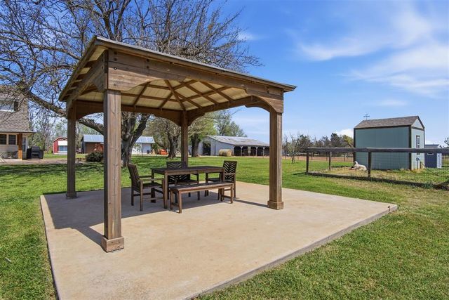 7216 Ethan Lane, Tuttle, OK 73089