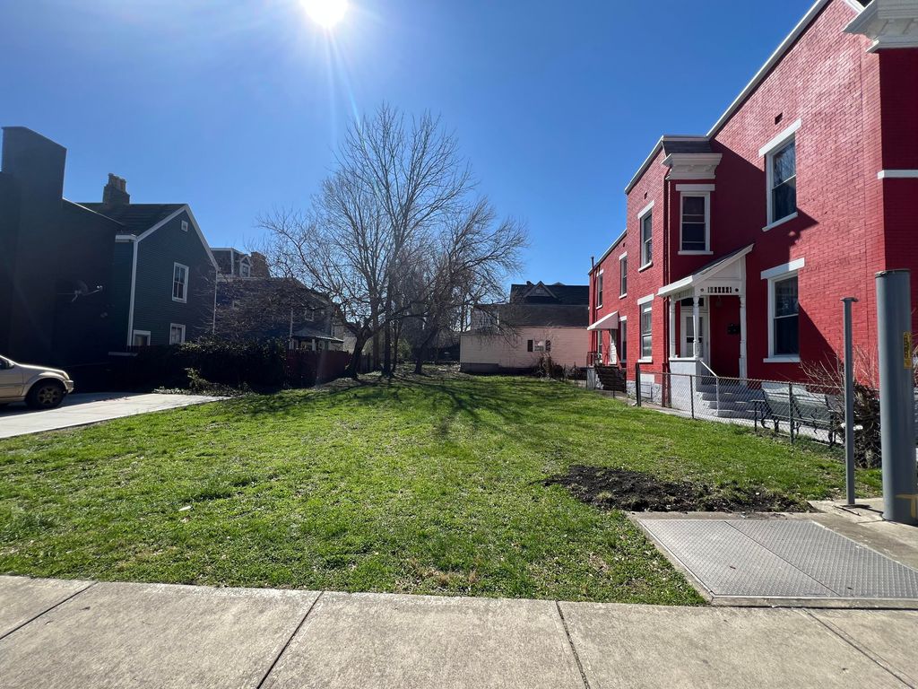 25 E 20th Street, Covington, KY 41014