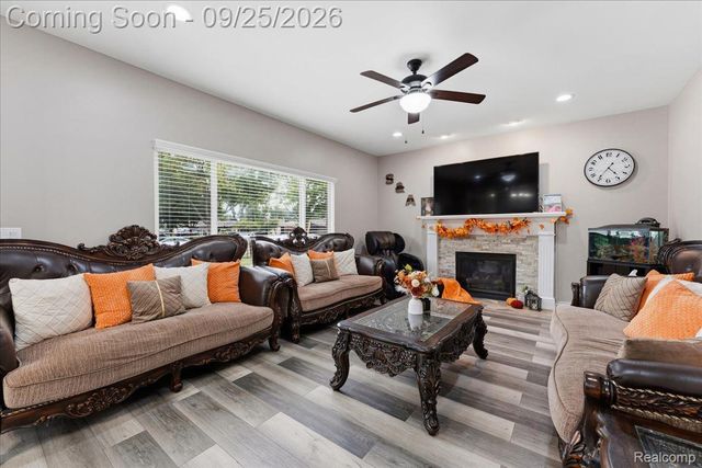 5504 Caden Court, Sterling Heights, MI 48310