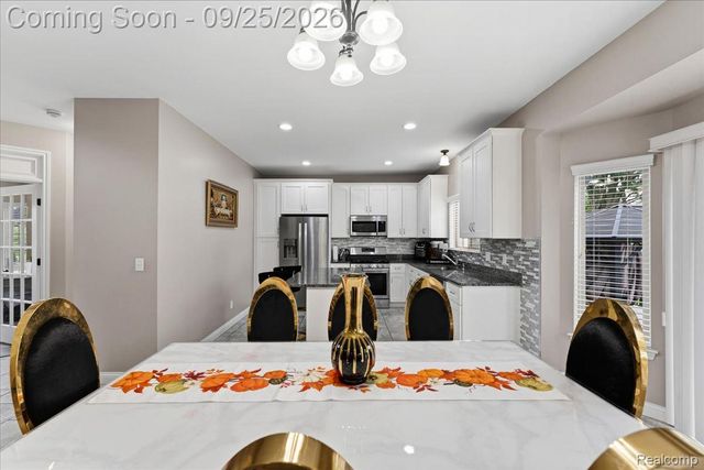 5504 Caden Court, Sterling Heights, MI 48310