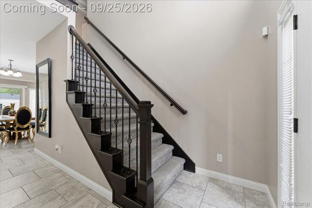 5504 Caden Court, Sterling Heights, MI 48310