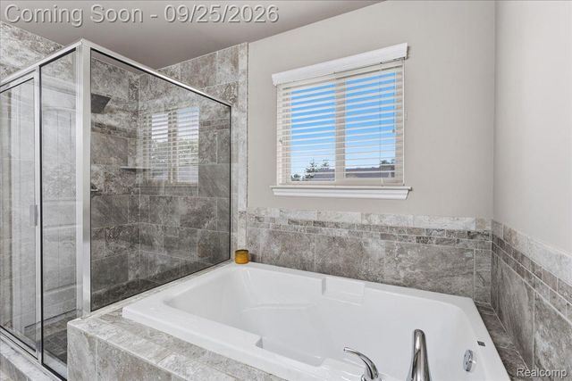 5504 Caden Court, Sterling Heights, MI 48310
