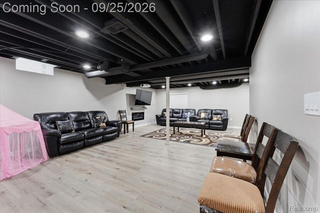 5504 Caden Court, Sterling Heights, MI 48310