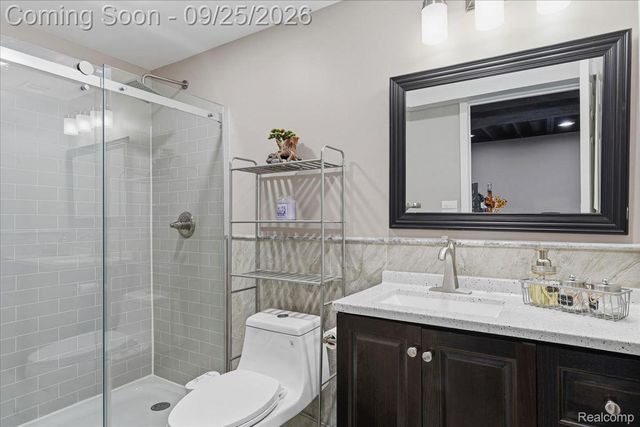 5504 Caden Court, Sterling Heights, MI 48310