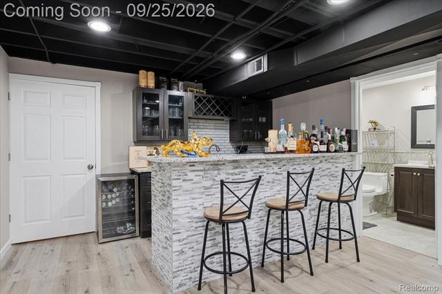 5504 Caden Court, Sterling Heights, MI 48310