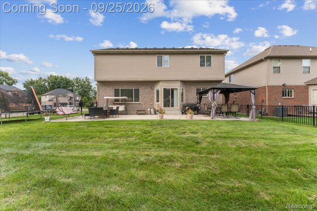 5504 Caden Court, Sterling Heights, MI 48310