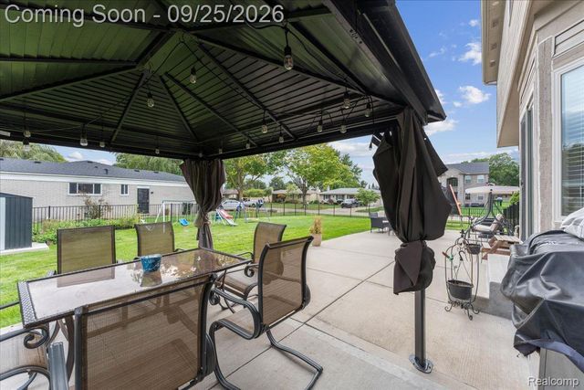 5504 Caden Court, Sterling Heights, MI 48310