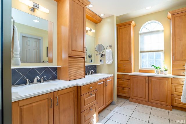 737 E Moss Creek Circle, Bloomington, IN 47401