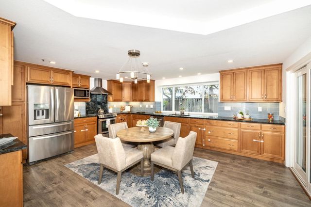 290 Billingsgate, Foster City, CA 94404