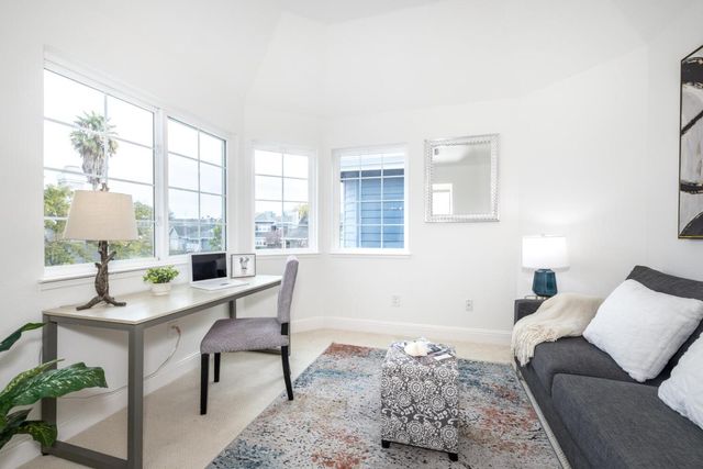 290 Billingsgate, Foster City, CA 94404