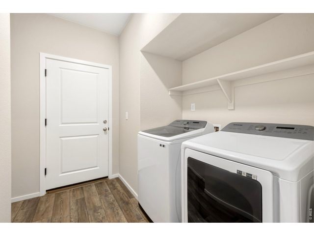2102 Setting Sun Dr 2, Windsor, CO 80550