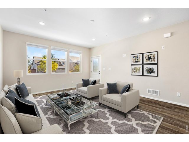 2102 Setting Sun Dr 2, Windsor, CO 80550