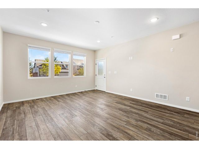 2102 Setting Sun Dr 2, Windsor, CO 80550