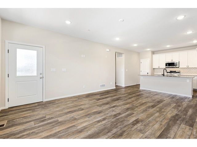 2102 Setting Sun Dr 2, Windsor, CO 80550