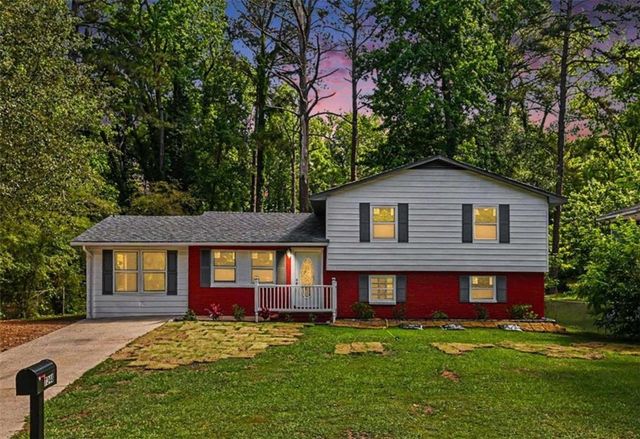7348 Mockingbird Trail, Riverdale, GA 30274