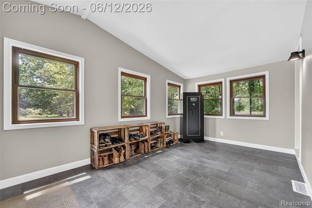 13635 Unadilla Road, Gregory, MI 48137