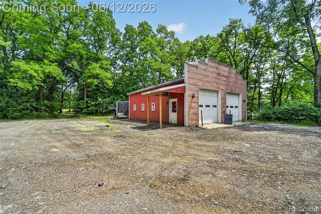 13635 Unadilla Road, Gregory, MI 48137