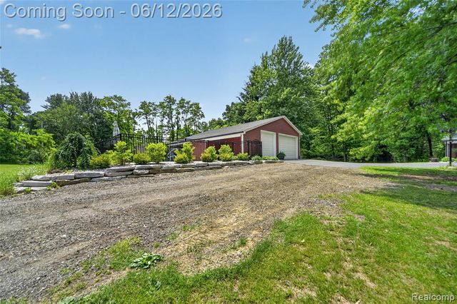 13635 Unadilla Road, Gregory, MI 48137