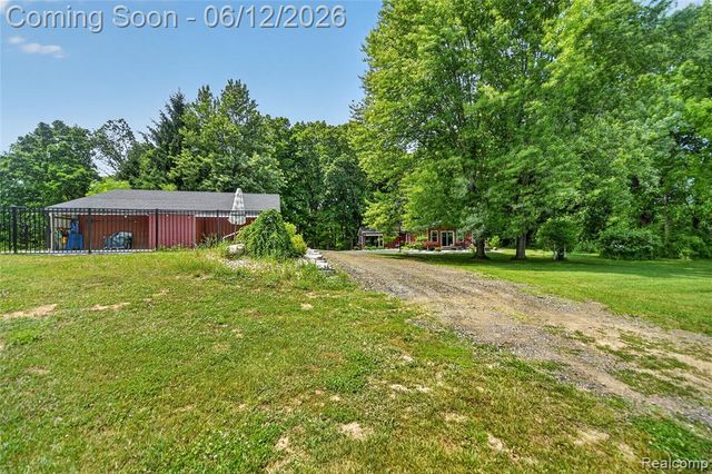 13635 Unadilla Road, Gregory, MI 48137