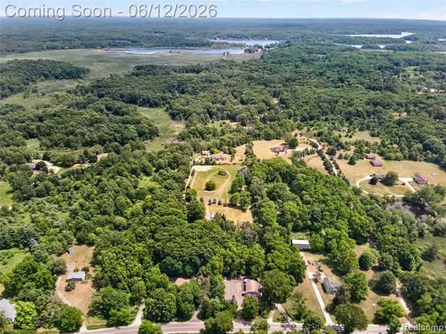 13635 Unadilla Road, Gregory, MI 48137