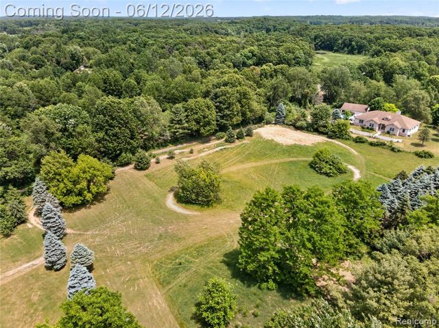 13635 Unadilla Road, Gregory, MI 48137