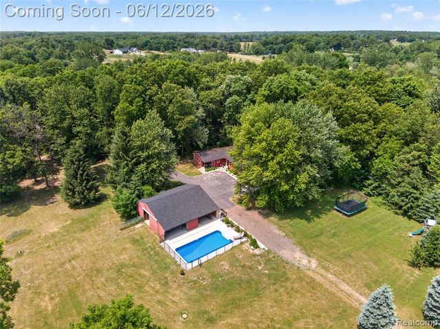 13635 Unadilla Road, Gregory, MI 48137