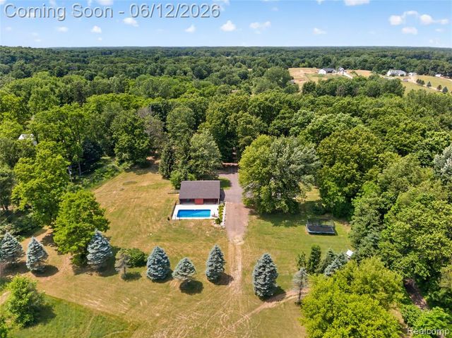 13635 Unadilla Road, Gregory, MI 48137