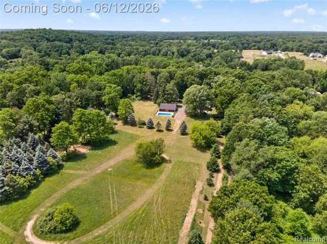 13635 Unadilla Road, Gregory, MI 48137