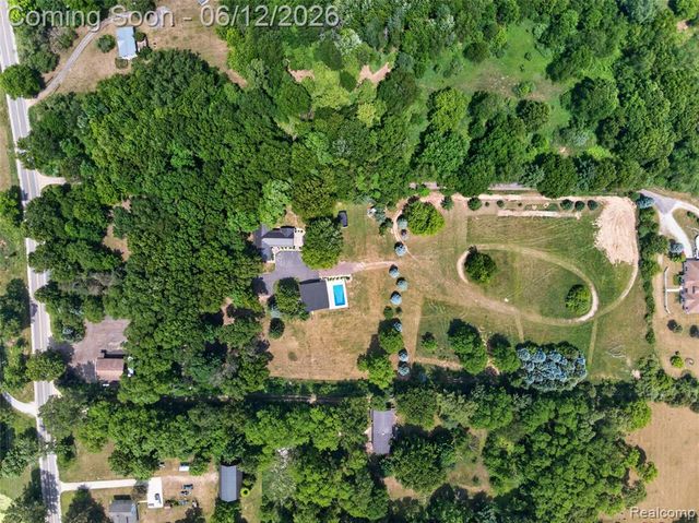 13635 Unadilla Road, Gregory, MI 48137