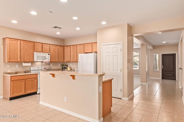 41025 N PRESTANCIA Drive, Phoenix, AZ 85086