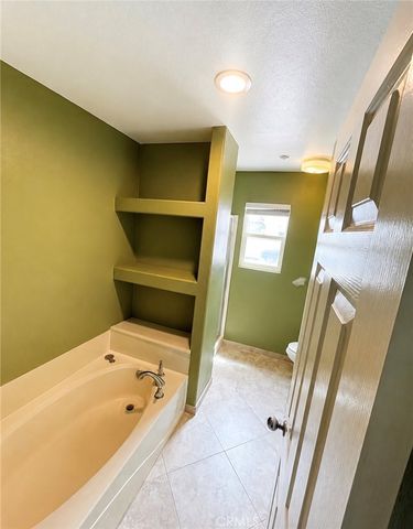 867 Billows Court, San Jacinto, CA 92582