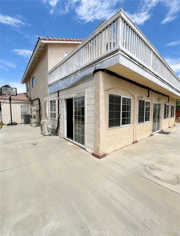 867 Billows Court, San Jacinto, CA 92582