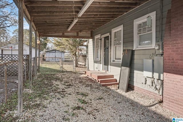 2028 28TH AVENUE N, Hueytown, AL 35023