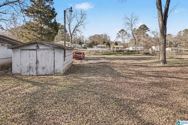 2028 28TH AVENUE N, Hueytown, AL 35023